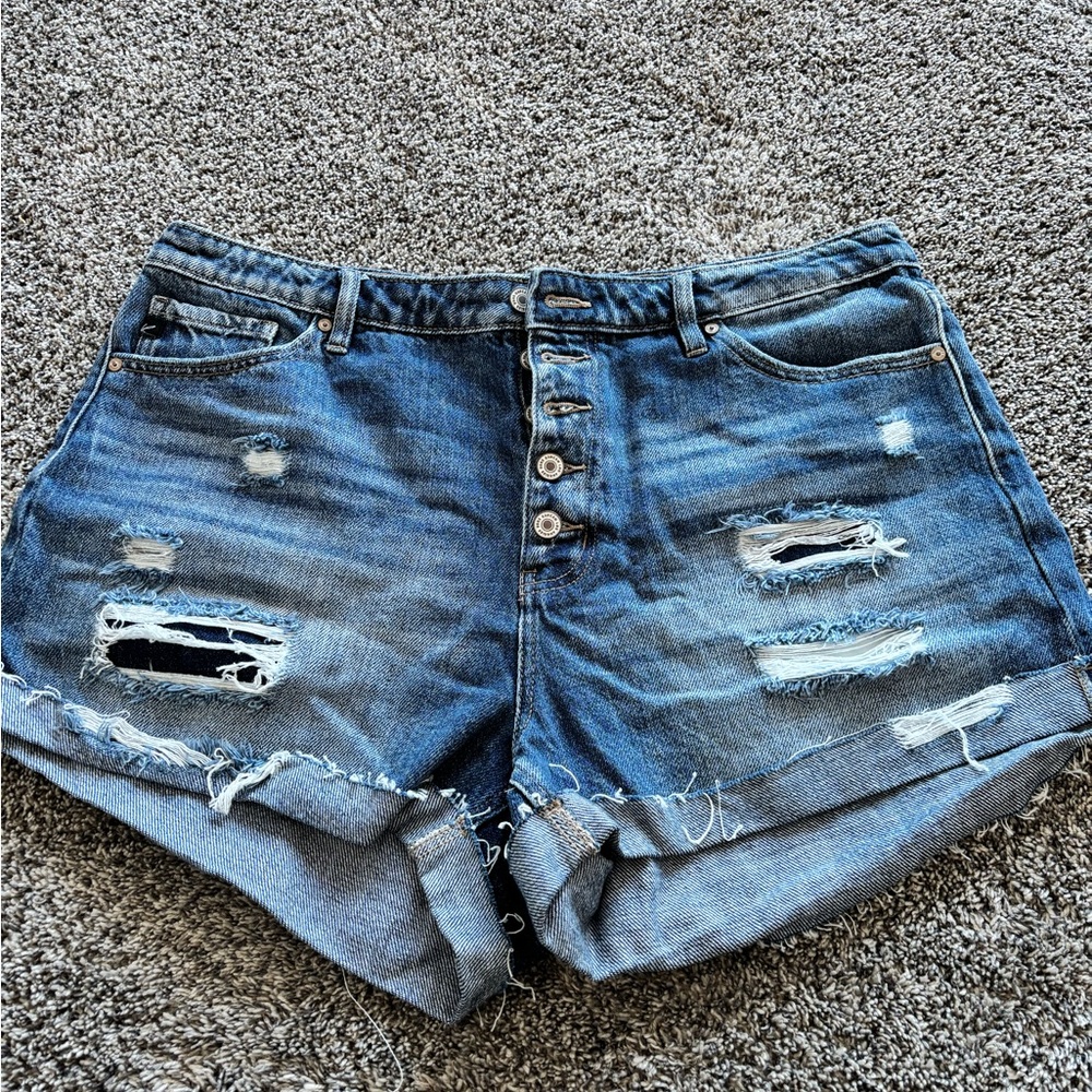 KanCan button fly shorts